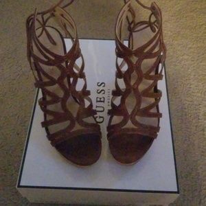 Guess wedges